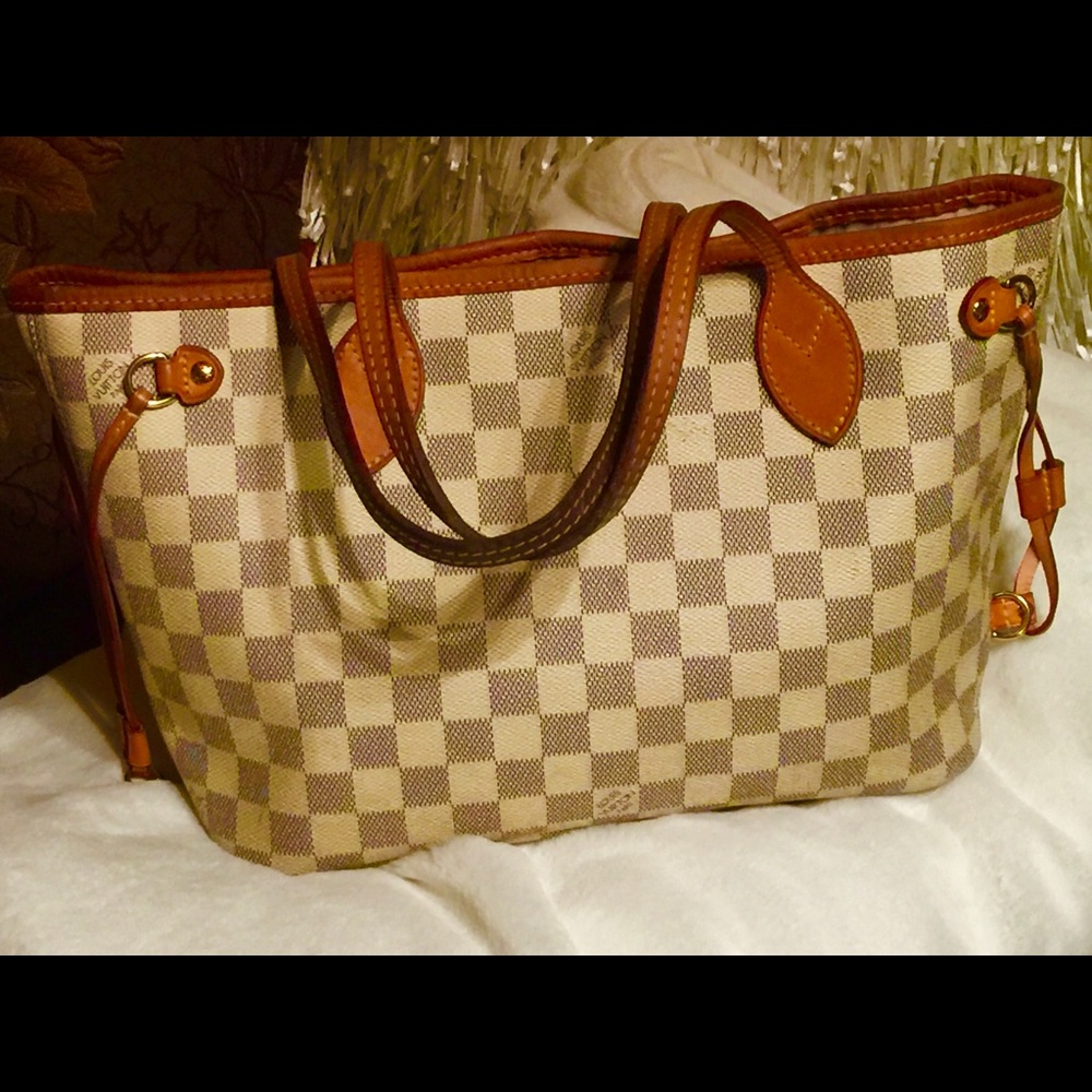 Louis Vuitton neverfull PM code 2123